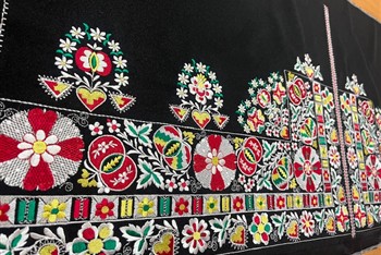 Zástěra Elena se stinkem 7000,-Kč